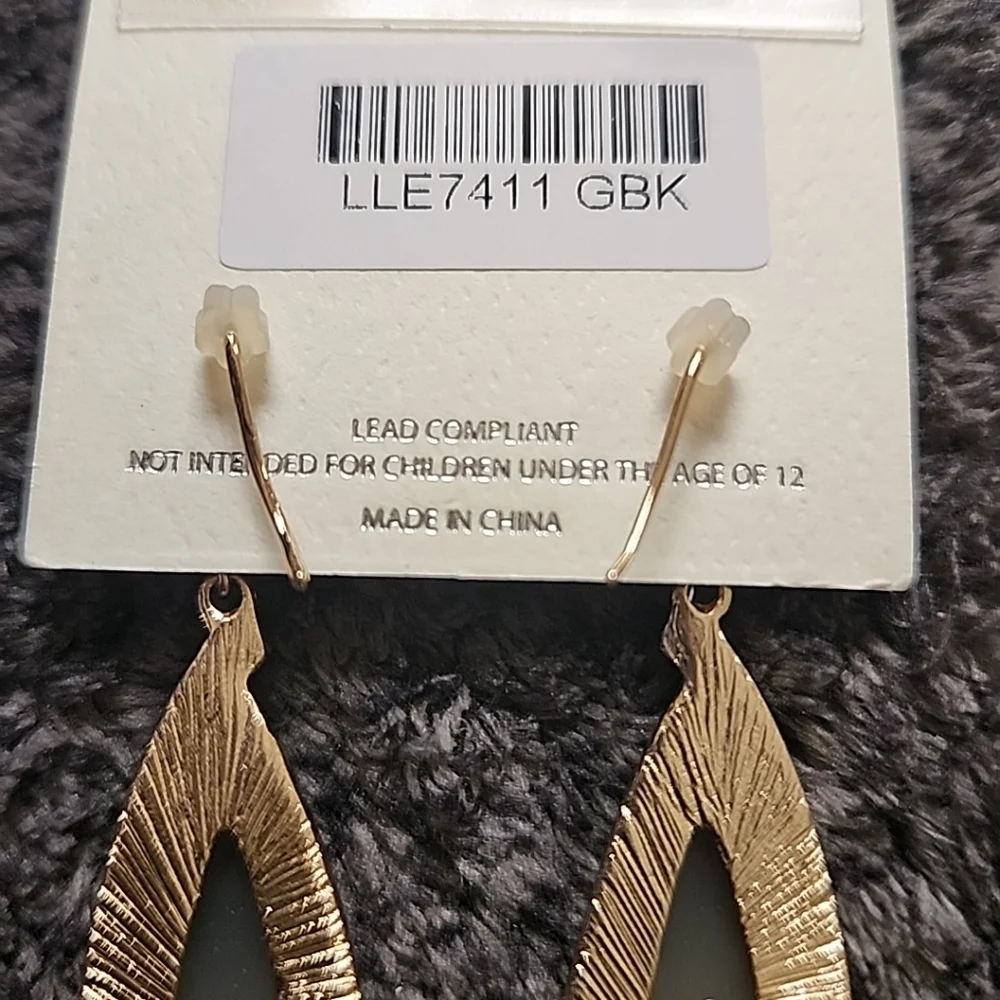 Mia Collection 2 inch Dangle Earrings, Stone Design with bling Gold Tone Wedding - Picture 3 of 3